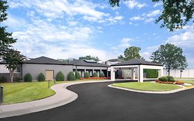 Courtyard By Marriott Richmond West